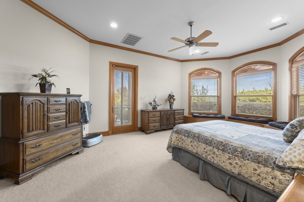 Montgomery, Texas, 77356, United States, 4 Bedrooms Bedrooms, ,4.5 BathroomsBathrooms,Residential,Forsale,1962013