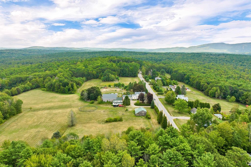 Brookfield, New Hampshire, 03872, United States, 4 Bedrooms Bedrooms, ,2.5 BathroomsBathrooms,Residential,Forsale,1952918