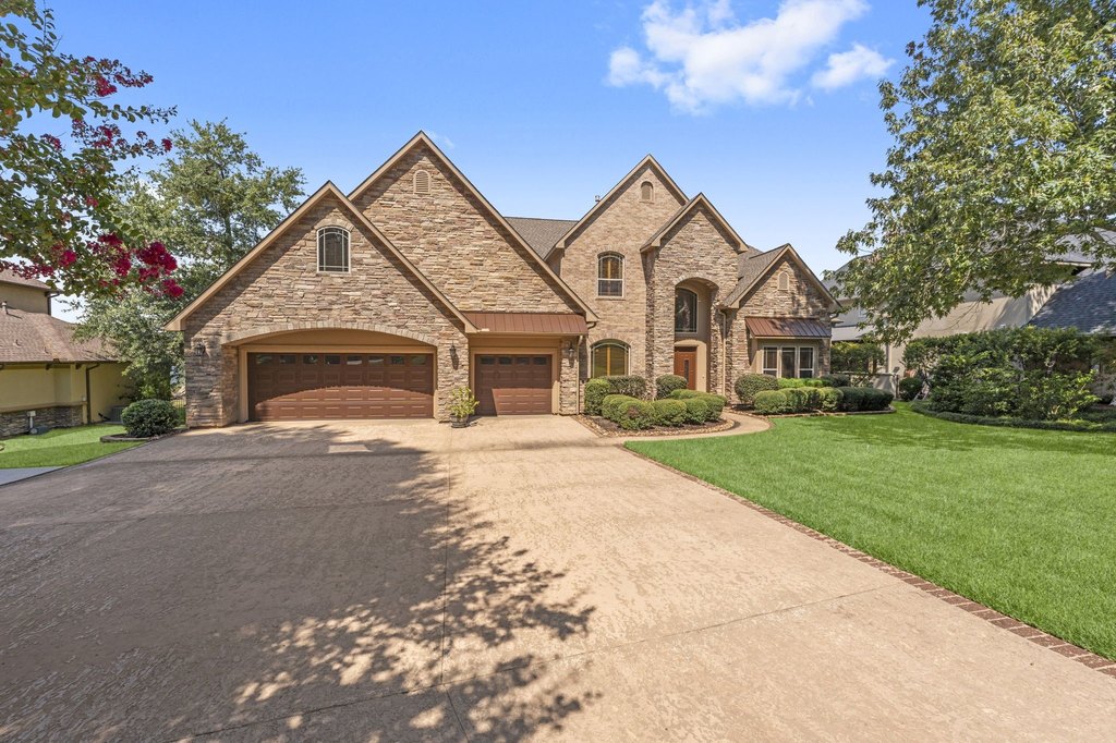 Montgomery, Texas, 77356, United States, 4 Bedrooms Bedrooms, ,4.5 BathroomsBathrooms,Residential,Forsale,1962013