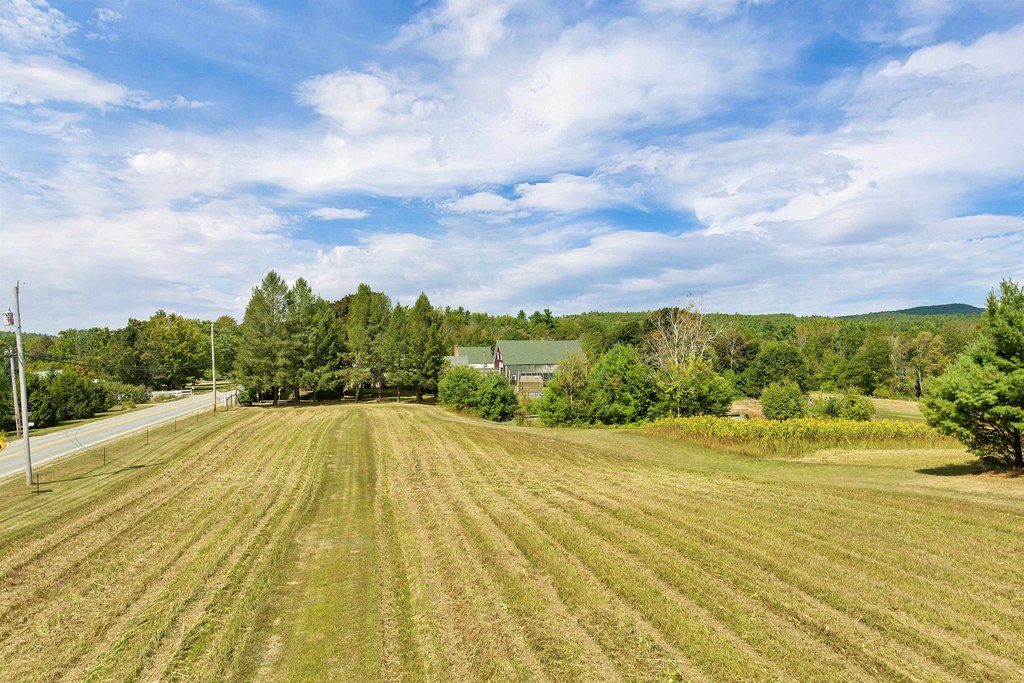 Brookfield, New Hampshire, 03872, United States, 4 Bedrooms Bedrooms, ,2.5 BathroomsBathrooms,Residential,Forsale,1952918
