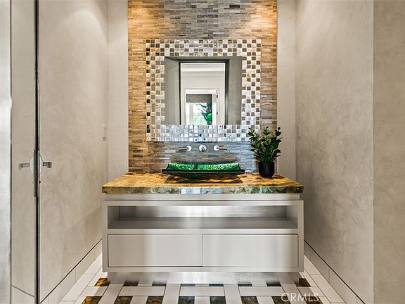 Newport Beach, California, 92657, United States, 6 Bedrooms Bedrooms, ,9 BathroomsBathrooms,Residential,Forsale,1954382