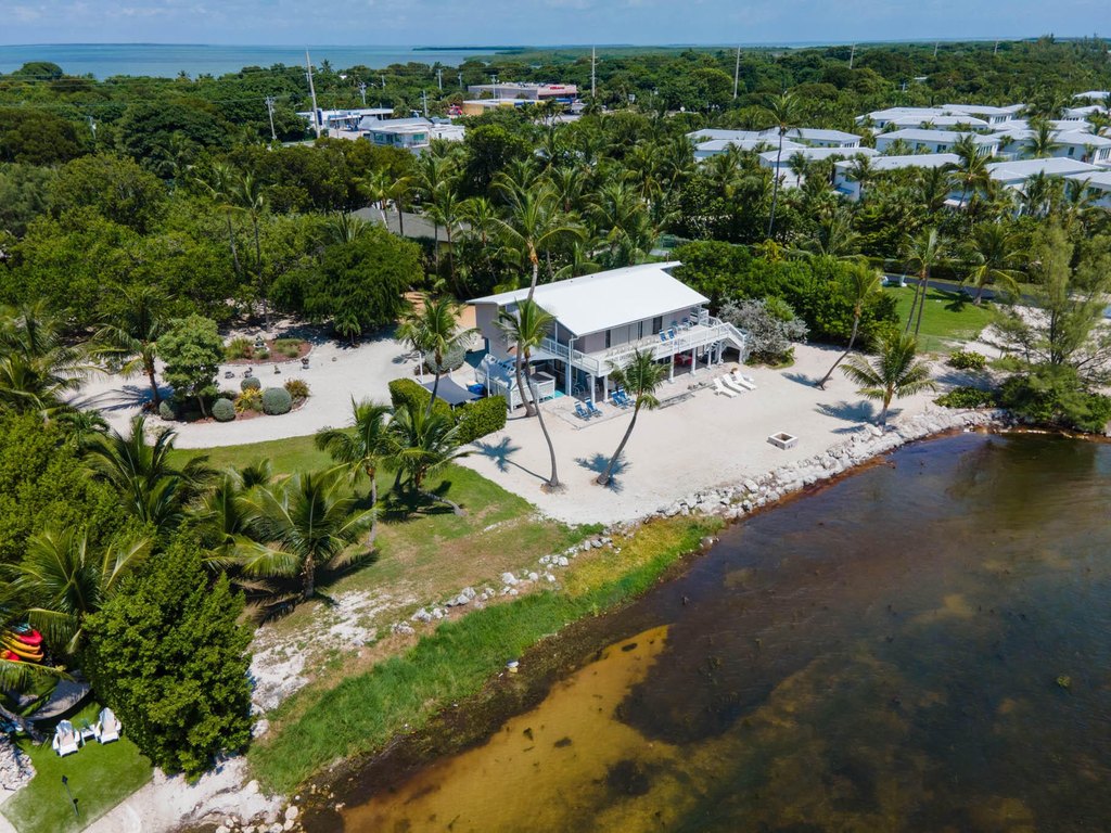 Upper Matecumbe Key Islamorada, Florida, 33036, United States, 3 Bedrooms Bedrooms, ,3 BathroomsBathrooms,Residential,Forsale,2004336