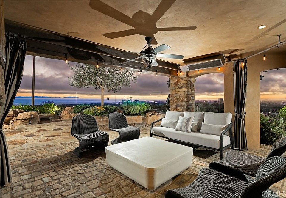 Corona Del Mar, California, 92625, United States, 5 Bedrooms Bedrooms, ,6 BathroomsBathrooms,Residential,Forsale,1954383