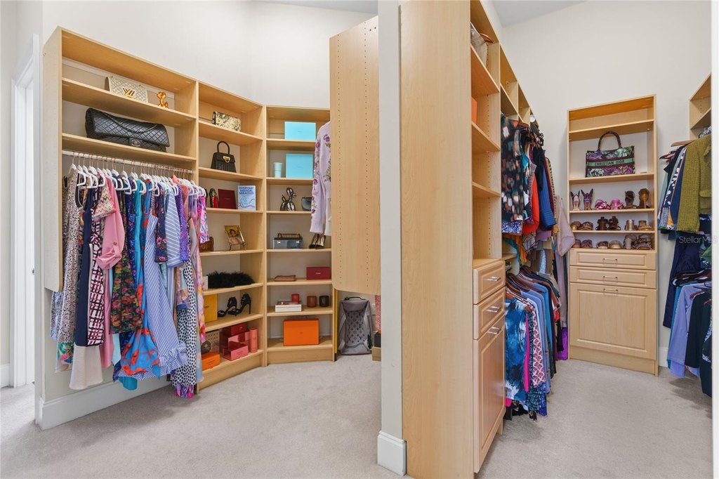 OCALA, Florida, 34480, United States, 5 Bedrooms Bedrooms, ,5.5 BathroomsBathrooms,Residential,Forsale,2009503