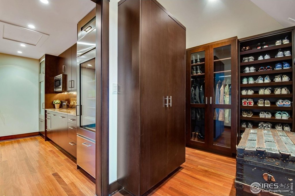 Evergreen, Colorado, 80439, United States, 6 Bedrooms Bedrooms, ,6.5 BathroomsBathrooms,Residential,Forsale,1967232