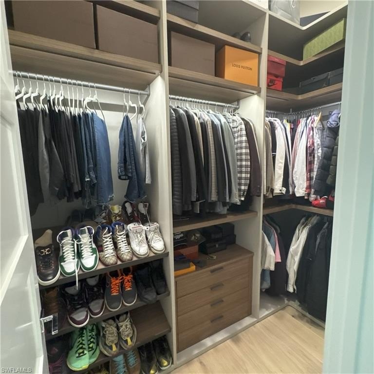 NAPLES, Florida, 34103, United States, 5 Bedrooms Bedrooms, ,5.5 BathroomsBathrooms,Residential,Forsale,1913832