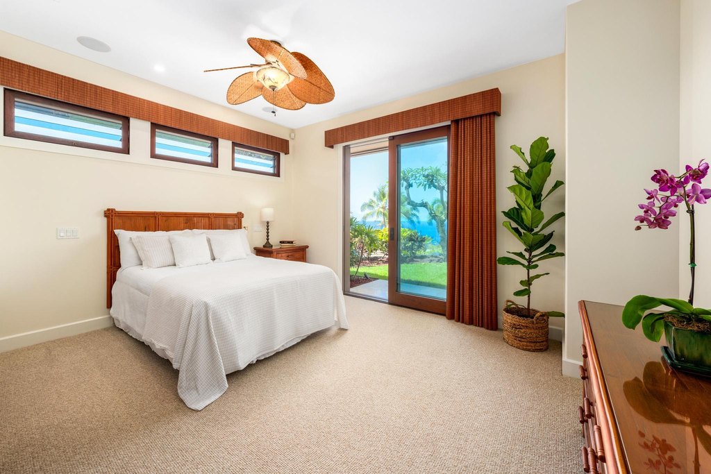 Kailua-Kona, Hawaii, 96740, United States, 4 Bedrooms Bedrooms, ,4.5 BathroomsBathrooms,Residential,Forsale,1953861