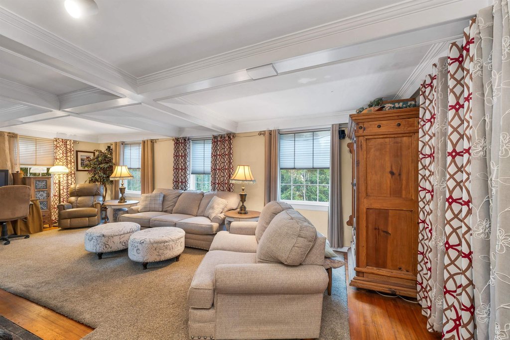 Brookfield, New Hampshire, 03872, United States, 4 Bedrooms Bedrooms, ,2.5 BathroomsBathrooms,Residential,Forsale,1952918