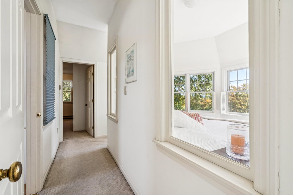 Norwich, Vermont, 05055, United States, 4 Bedrooms Bedrooms, ,2.5 BathroomsBathrooms,Residential,Forsale,2004851