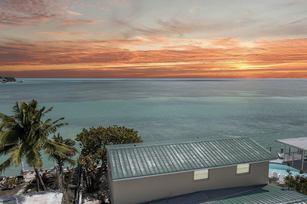 MARATHON, Florida, 33050, United States, 3 Bedrooms Bedrooms, ,3 BathroomsBathrooms,Residential,Forsale,1964548