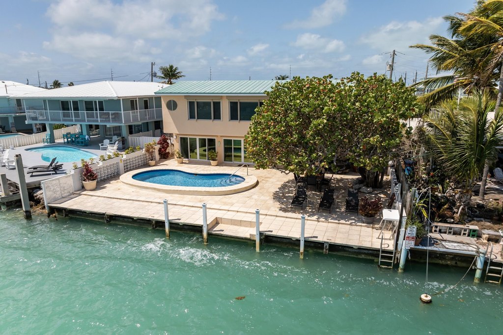 MARATHON, Florida, 33050, United States, 3 Bedrooms Bedrooms, ,3 BathroomsBathrooms,Residential,Forsale,1964548