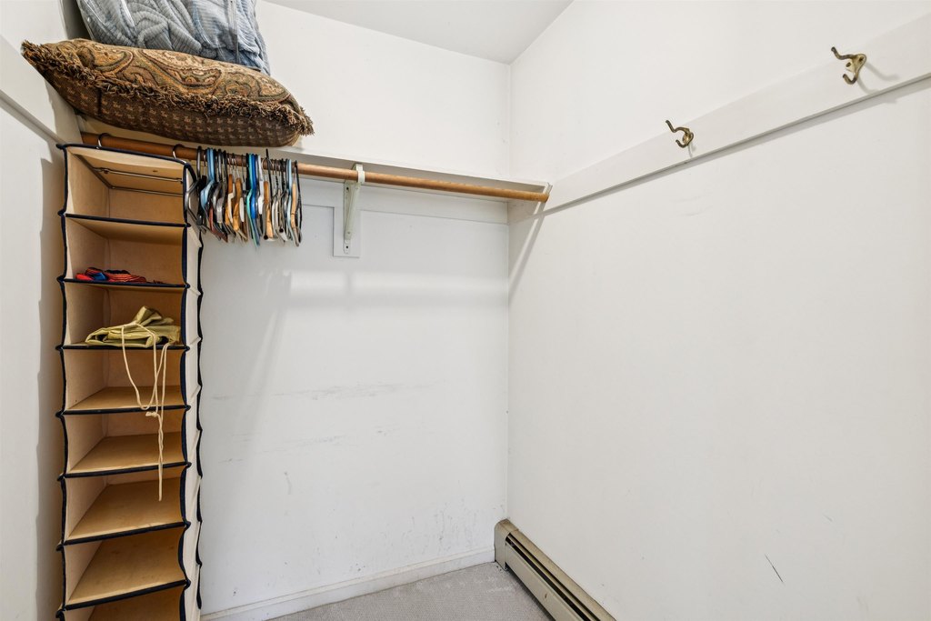 Norwich, Vermont, 05055, United States, 4 Bedrooms Bedrooms, ,2.5 BathroomsBathrooms,Residential,Forsale,2004851