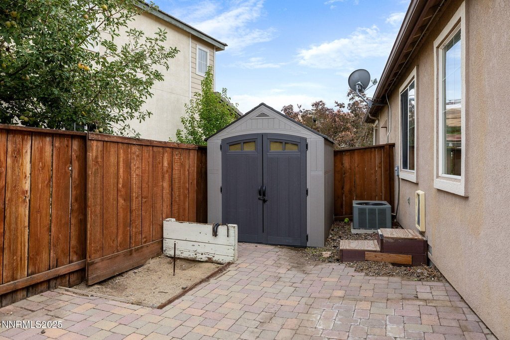 Sparks, Nevada, 89434, United States, 3 Bedrooms Bedrooms, ,2 BathroomsBathrooms,Residential,Forsale,1954162