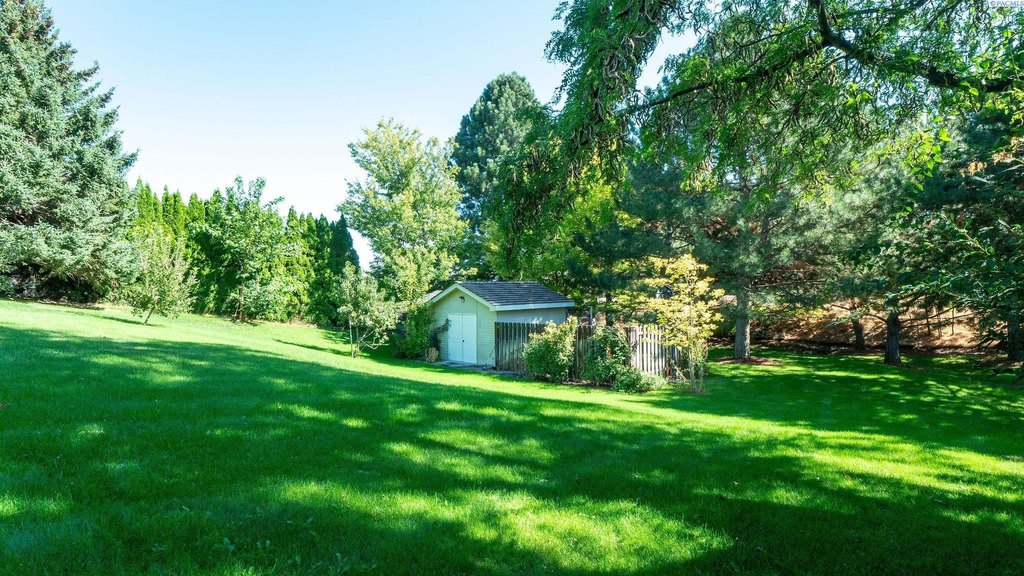 Kennewick, Washington, 99337, United States, 3 Bedrooms Bedrooms, ,2 BathroomsBathrooms,Residential,Forsale,1964557