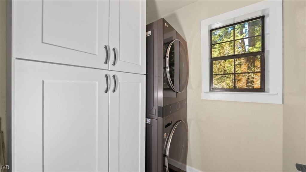 Incline Village, Nevada, 89451, United States, 3 Bedrooms Bedrooms, ,2.5 BathroomsBathrooms,Residential,Forsale,1973562