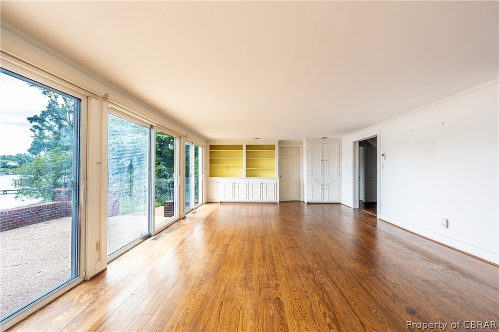 Irvington, Virginia, 22480, United States, 4 Bedrooms Bedrooms, ,3.5 BathroomsBathrooms,Residential,Forsale,1912777