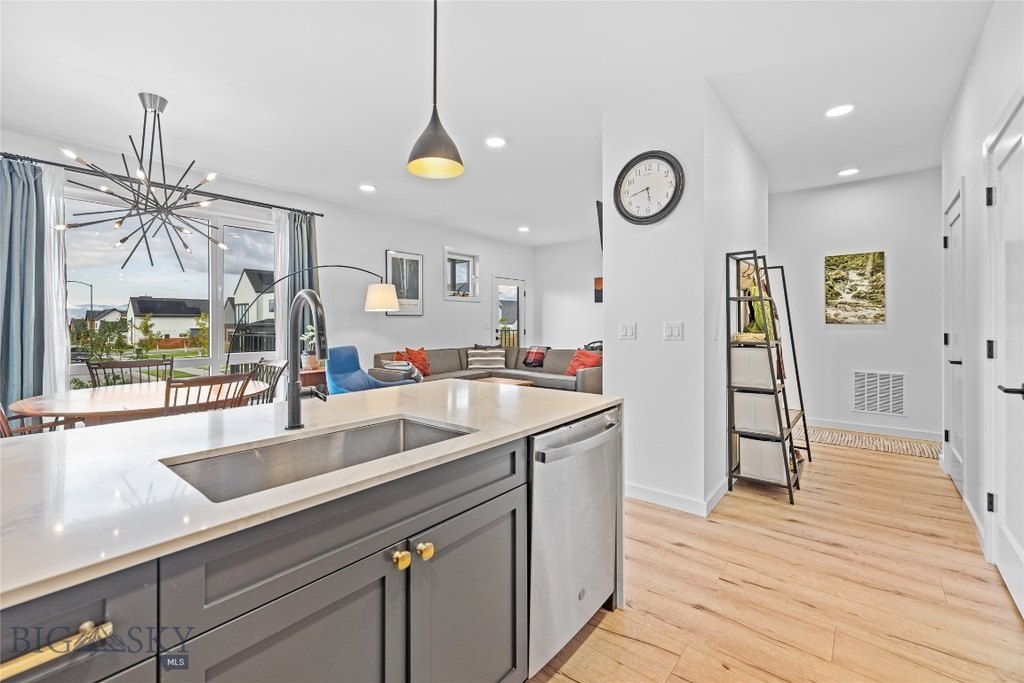 Bozeman, Montana, 59718, United States, 3 Bedrooms Bedrooms, ,2.5 BathroomsBathrooms,Residential,Forsale,1986982