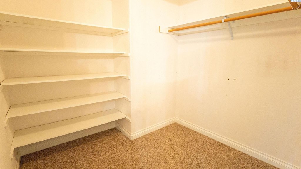 Kennewick, Washington, 99337, United States, 3 Bedrooms Bedrooms, ,2 BathroomsBathrooms,Residential,Forsale,1964557