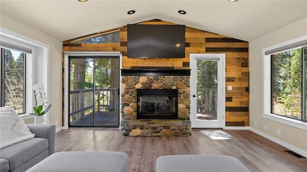 Incline Village, Nevada, 89451, United States, 3 Bedrooms Bedrooms, ,2.5 BathroomsBathrooms,Residential,Forsale,1973562