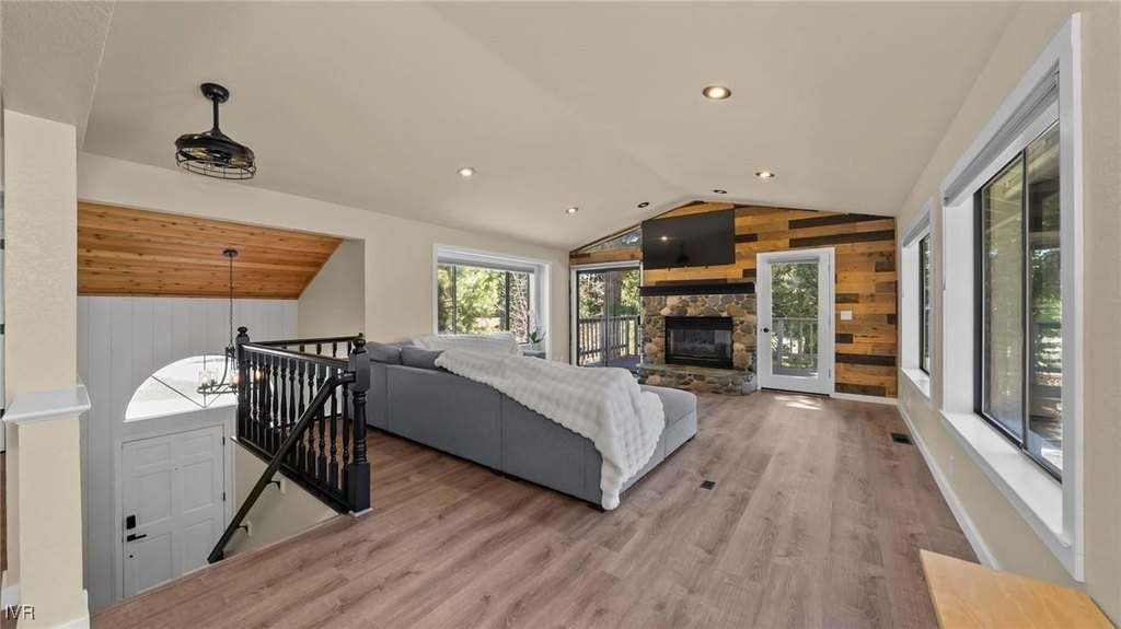 Incline Village, Nevada, 89451, United States, 3 Bedrooms Bedrooms, ,2.5 BathroomsBathrooms,Residential,Forsale,1973562