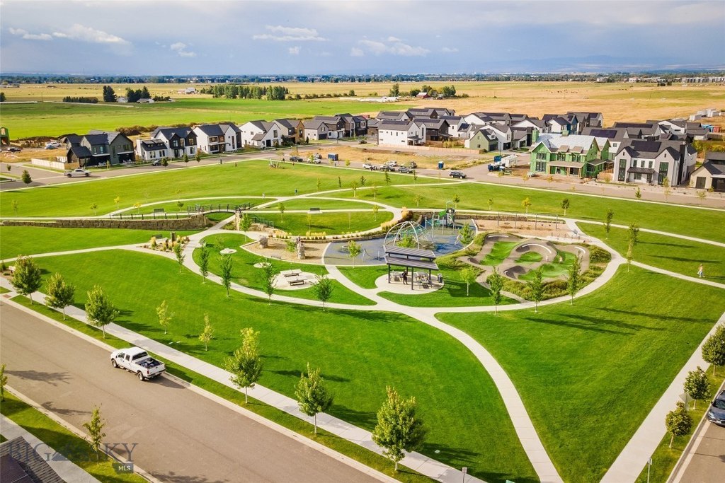 Bozeman, Montana, 59718, United States, 3 Bedrooms Bedrooms, ,2.5 BathroomsBathrooms,Residential,Forsale,1986982