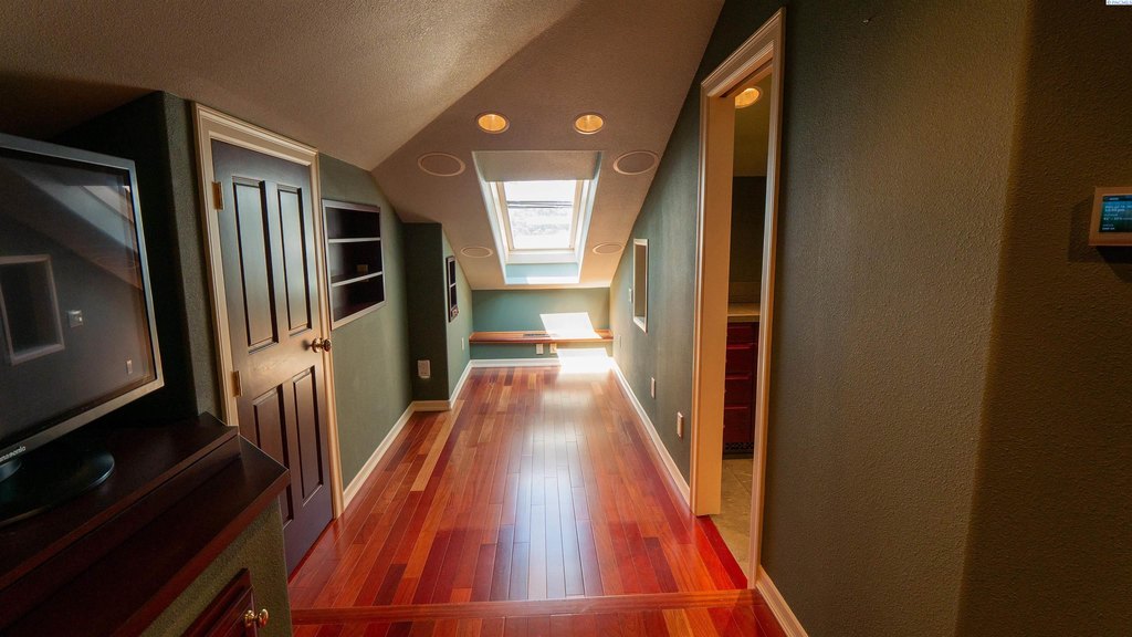 Richland, Washington, 99352, United States, 2 Bedrooms Bedrooms, ,3 BathroomsBathrooms,Residential,Forsale,1922429