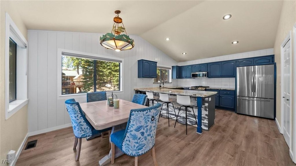 Incline Village, Nevada, 89451, United States, 3 Bedrooms Bedrooms, ,2.5 BathroomsBathrooms,Residential,Forsale,1973562