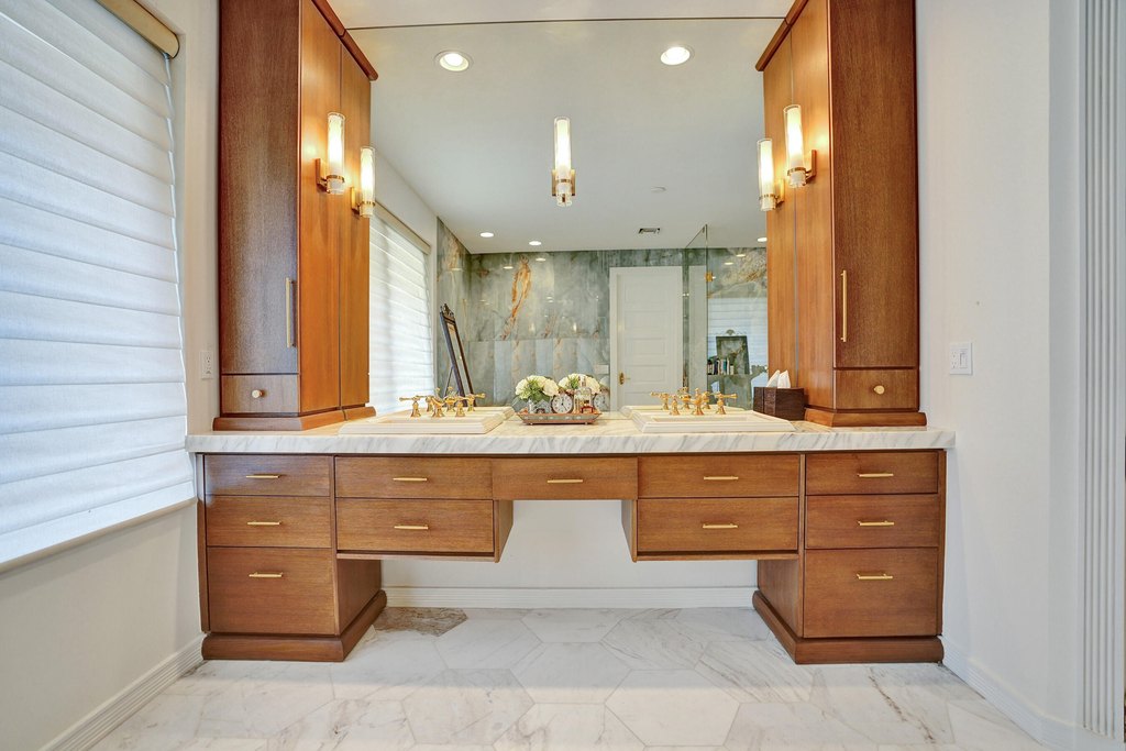 Boca Raton, Florida, 33487, United States, 4 Bedrooms Bedrooms, ,4.5 BathroomsBathrooms,Residential,Forsale,1969922