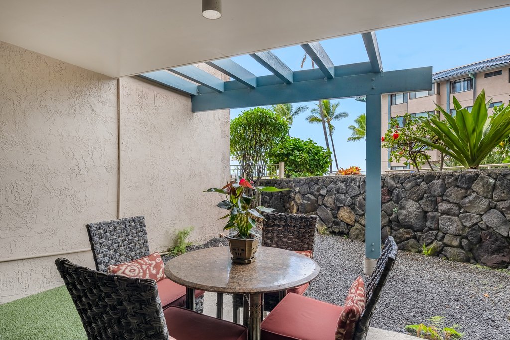 Kailua-Kona, Hawaii, 96740, United States, 1 Bedroom Bedrooms, ,1 BathroomBathrooms,Residential,Forsale,1989830
