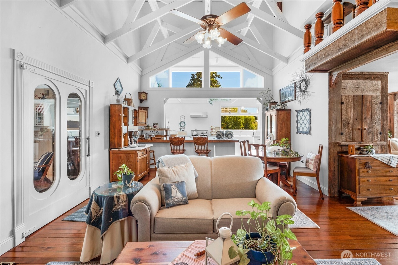 Silverdale, Washington, 98383, United States, 5 Bedrooms Bedrooms, ,3 BathroomsBathrooms,Residential,Forsale,1946238