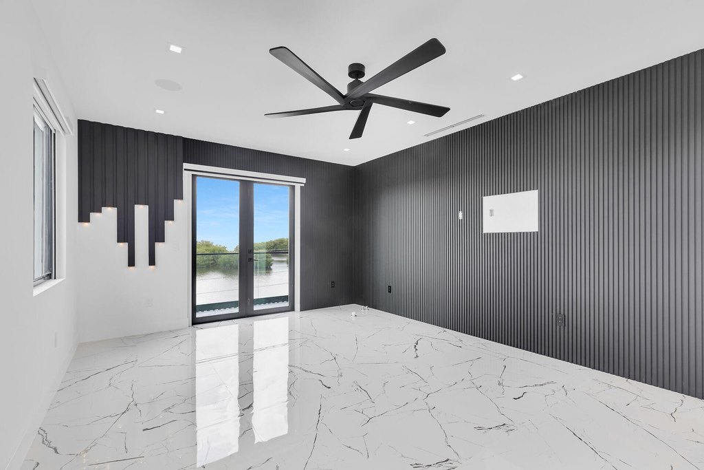 Key Largo, Florida, 33037, United States, 5 Bedrooms Bedrooms, ,4.5 BathroomsBathrooms,Residential,Forsale,1971991