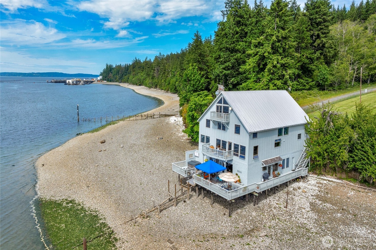 Silverdale, Washington, 98383, United States, 5 Bedrooms Bedrooms, ,3 BathroomsBathrooms,Residential,Forsale,1946238