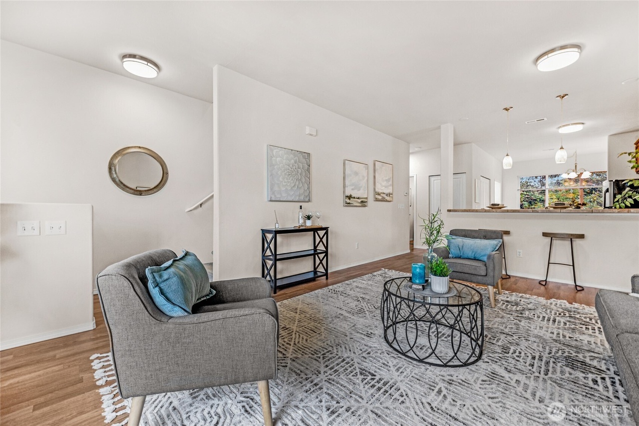 Bothell, Washington, 98012, United States, 2 Bedrooms Bedrooms, ,2 BathroomsBathrooms,Residential,Forsale,1946239