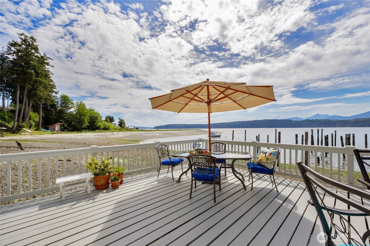 Silverdale, Washington, 98383, United States, 5 Bedrooms Bedrooms, ,3 BathroomsBathrooms,Residential,Forsale,1946238