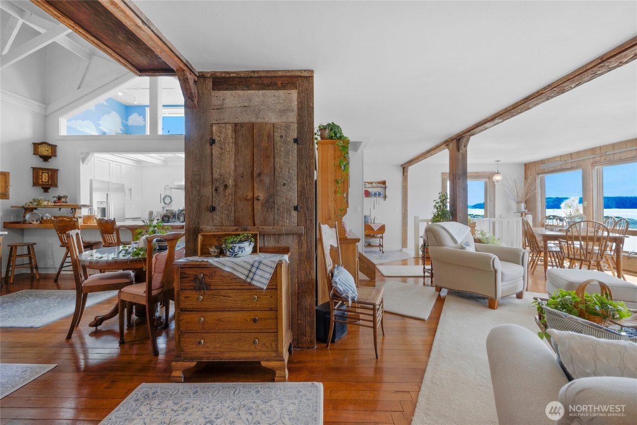 Silverdale, Washington, 98383, United States, 5 Bedrooms Bedrooms, ,3 BathroomsBathrooms,Residential,Forsale,1946238