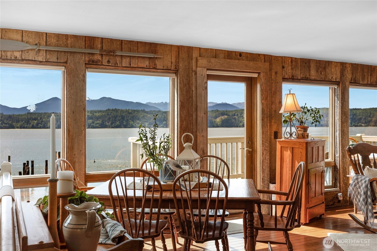 Silverdale, Washington, 98383, United States, 5 Bedrooms Bedrooms, ,3 BathroomsBathrooms,Residential,Forsale,1946238