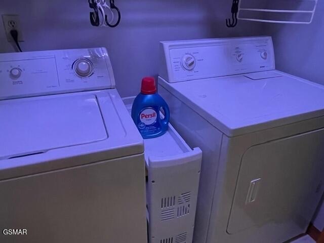 Seymour, Tennessee, 37865, United States, 3 Bedrooms Bedrooms, ,3 BathroomsBathrooms,Residential,Forsale,1960218