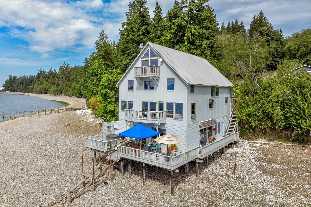 Silverdale, Washington, 98383, United States, 5 Bedrooms Bedrooms, ,3 BathroomsBathrooms,Residential,Forsale,1946238