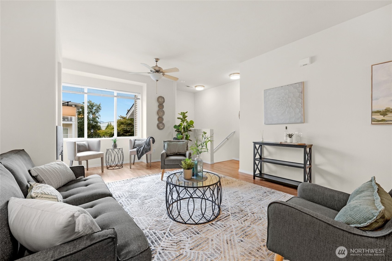 Bothell, Washington, 98012, United States, 2 Bedrooms Bedrooms, ,2 BathroomsBathrooms,Residential,Forsale,1946239