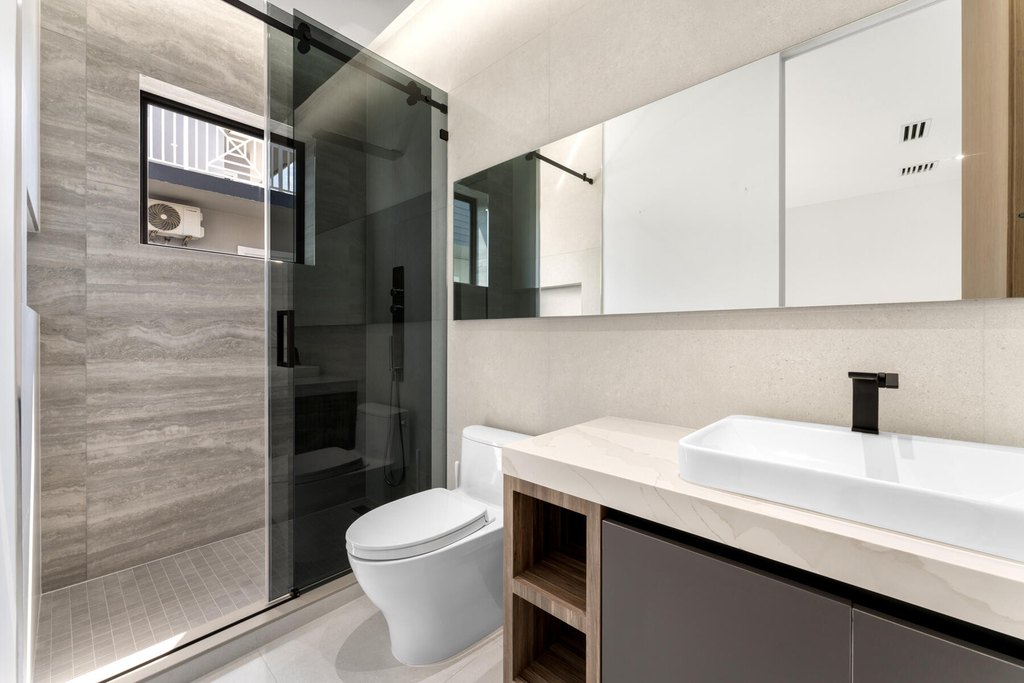 Key Largo, Florida, 33037, United States, 6 Bedrooms Bedrooms, ,5 BathroomsBathrooms,Residential,Forsale,2011107