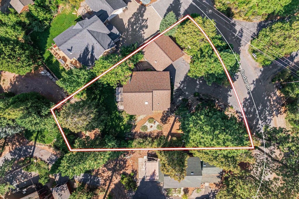 Lake Almanor, California, 96137, United States, 3 Bedrooms Bedrooms, ,2 BathroomsBathrooms,Residential,Forsale,1954170