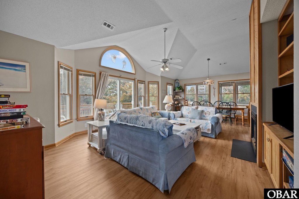 Corolla, North Carolina, 27927, United States, 4 Bedrooms Bedrooms, ,3.5 BathroomsBathrooms,Residential,Forsale,1964349