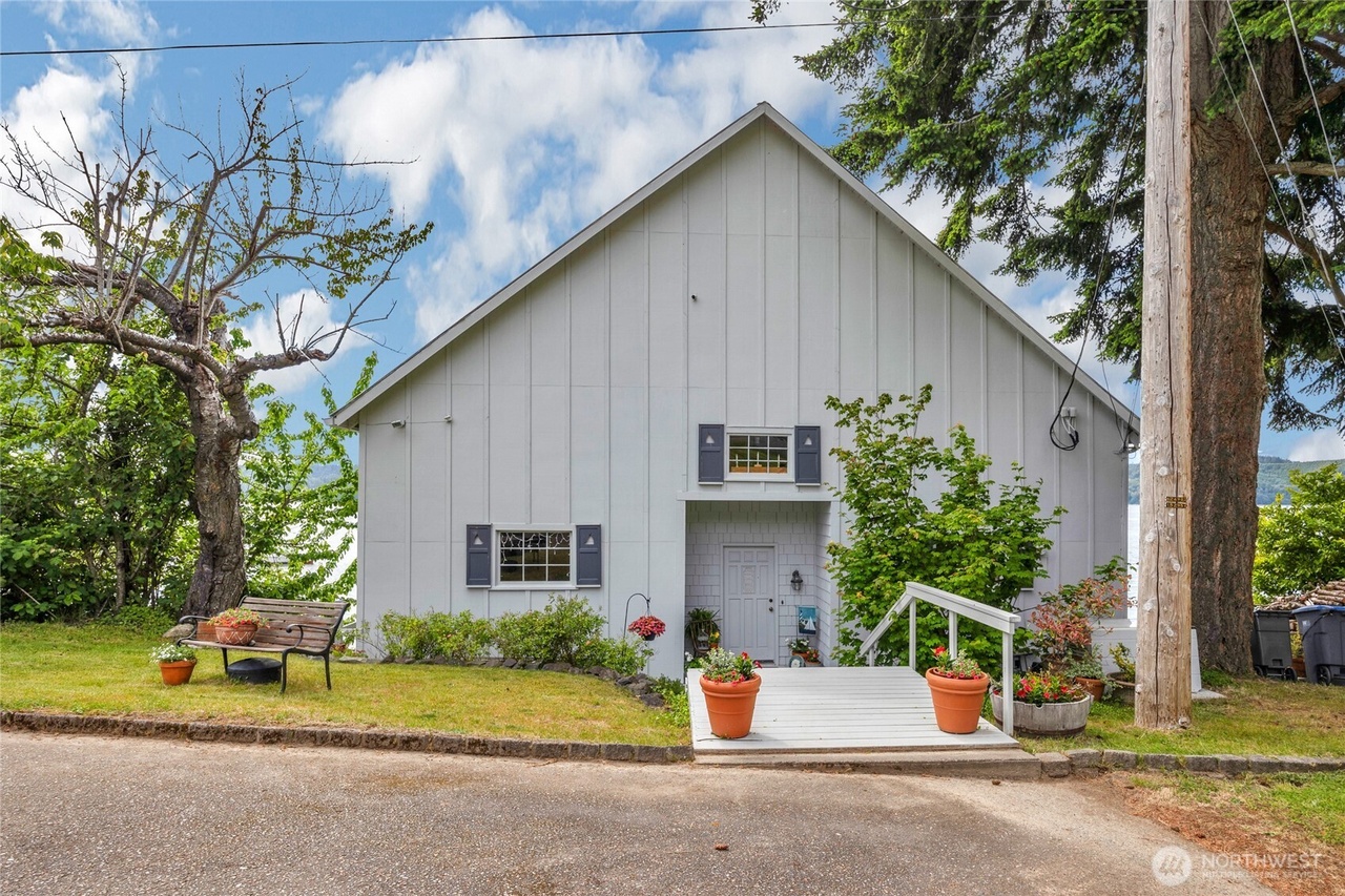 Silverdale, Washington, 98383, United States, 5 Bedrooms Bedrooms, ,3 BathroomsBathrooms,Residential,Forsale,1946238