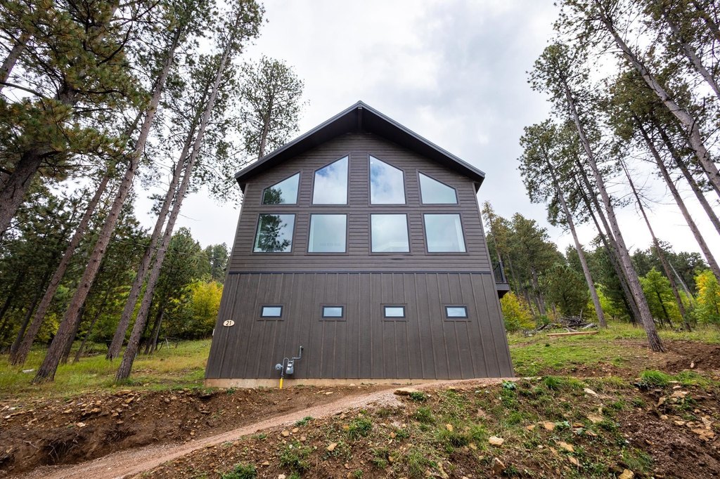 Deadwood, South Dakota, 57732, United States, 3 Bedrooms Bedrooms, ,2.5 BathroomsBathrooms,Residential,Forsale,1945958