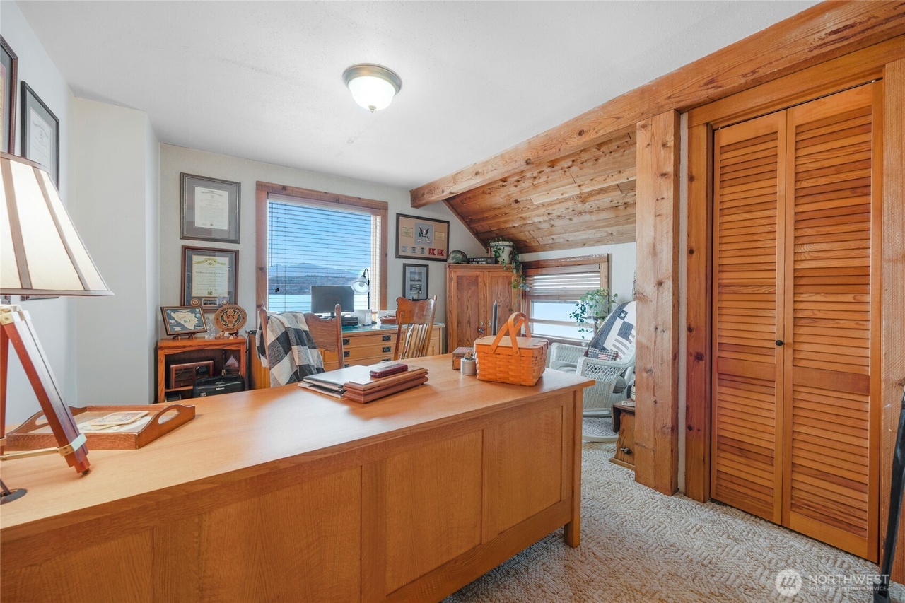 Silverdale, Washington, 98383, United States, 5 Bedrooms Bedrooms, ,3 BathroomsBathrooms,Residential,Forsale,1946238