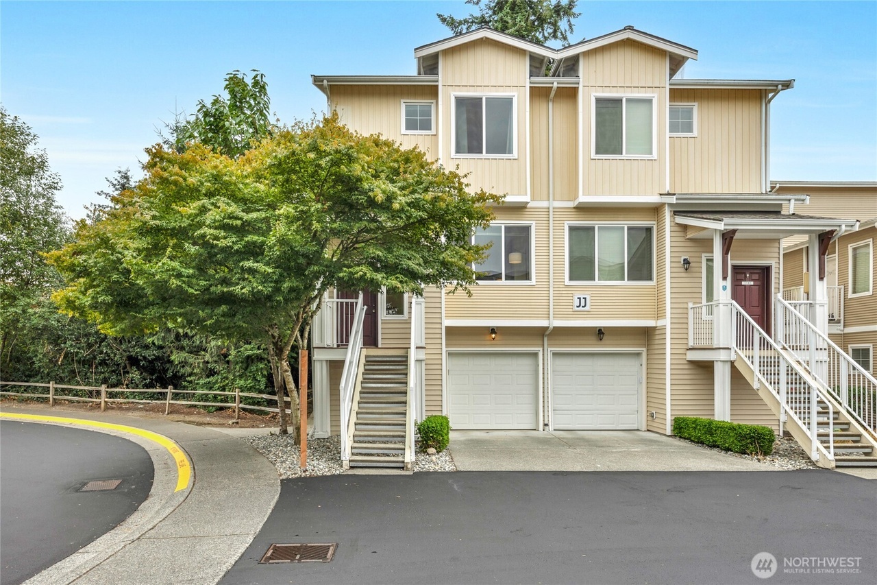 Bothell, Washington, 98012, United States, 2 Bedrooms Bedrooms, ,2 BathroomsBathrooms,Residential,Forsale,1946239