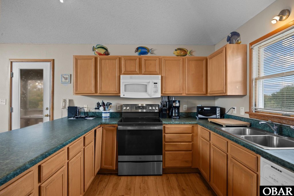 Corolla, North Carolina, 27927, United States, 4 Bedrooms Bedrooms, ,3.5 BathroomsBathrooms,Residential,Forsale,1964349