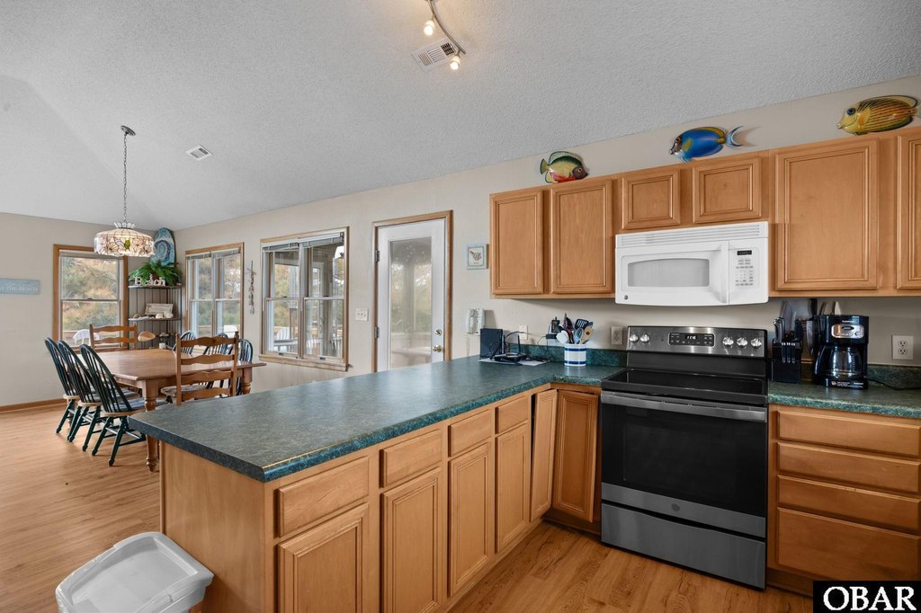 Corolla, North Carolina, 27927, United States, 4 Bedrooms Bedrooms, ,3.5 BathroomsBathrooms,Residential,Forsale,1964349