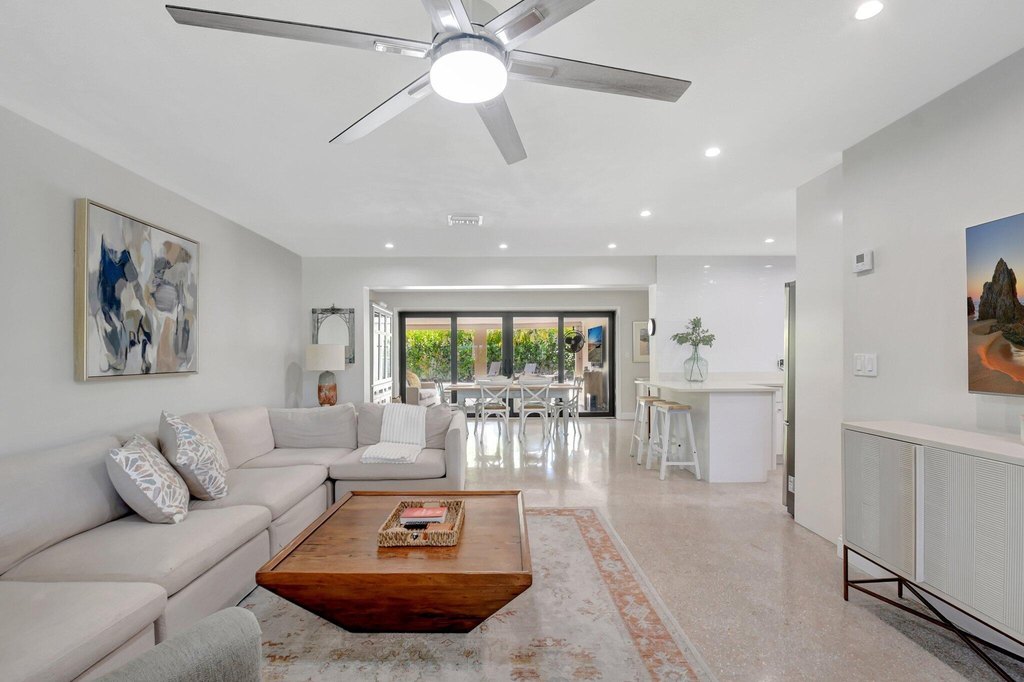 Delray Beach, Florida, 33444, United States, 3 Bedrooms Bedrooms, ,3 BathroomsBathrooms,Residential,Forsale,1905192