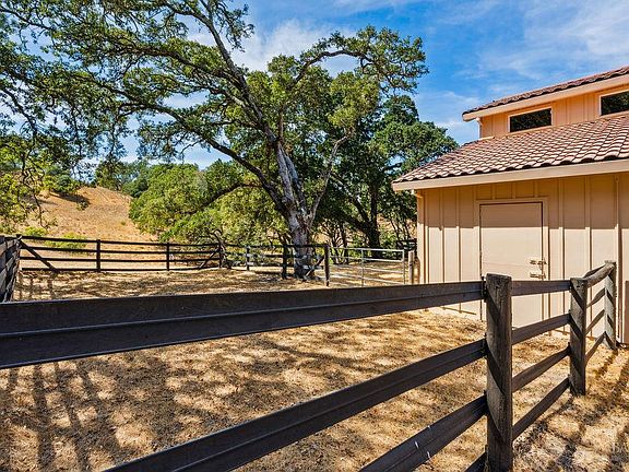 Santa Rosa, California, 95403, United States, 4 Bedrooms Bedrooms, ,4 BathroomsBathrooms,Residential,Forsale,1953137